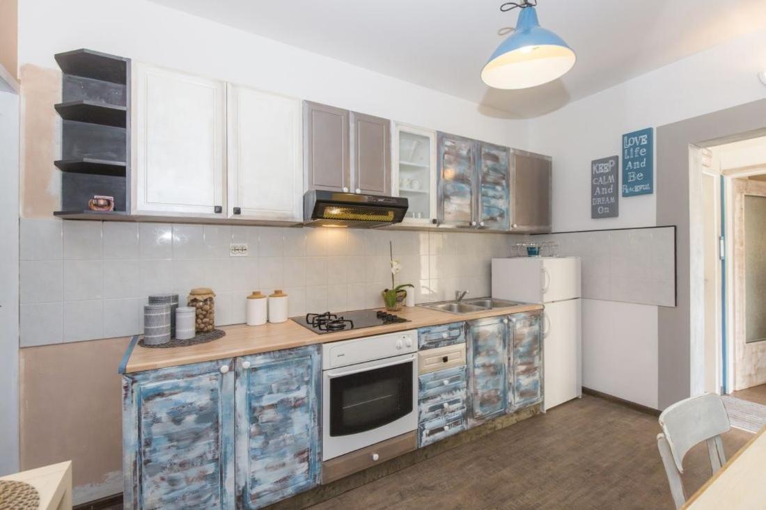 Apartments With Wifi Rabac, Labin - 17261 Luaran gambar