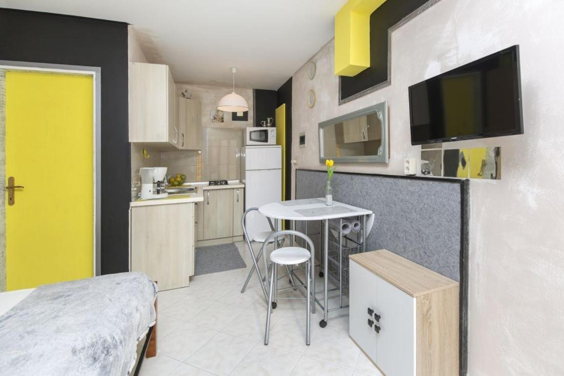 Apartments With Wifi Rabac, Labin - 17261 Luaran gambar